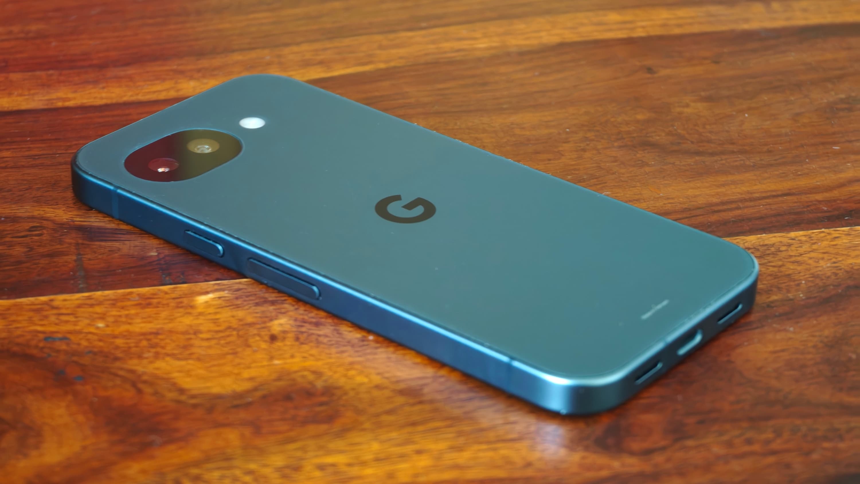 Google Pixel 10a Review: A Budget Smartphone That's Flat and Fantastic