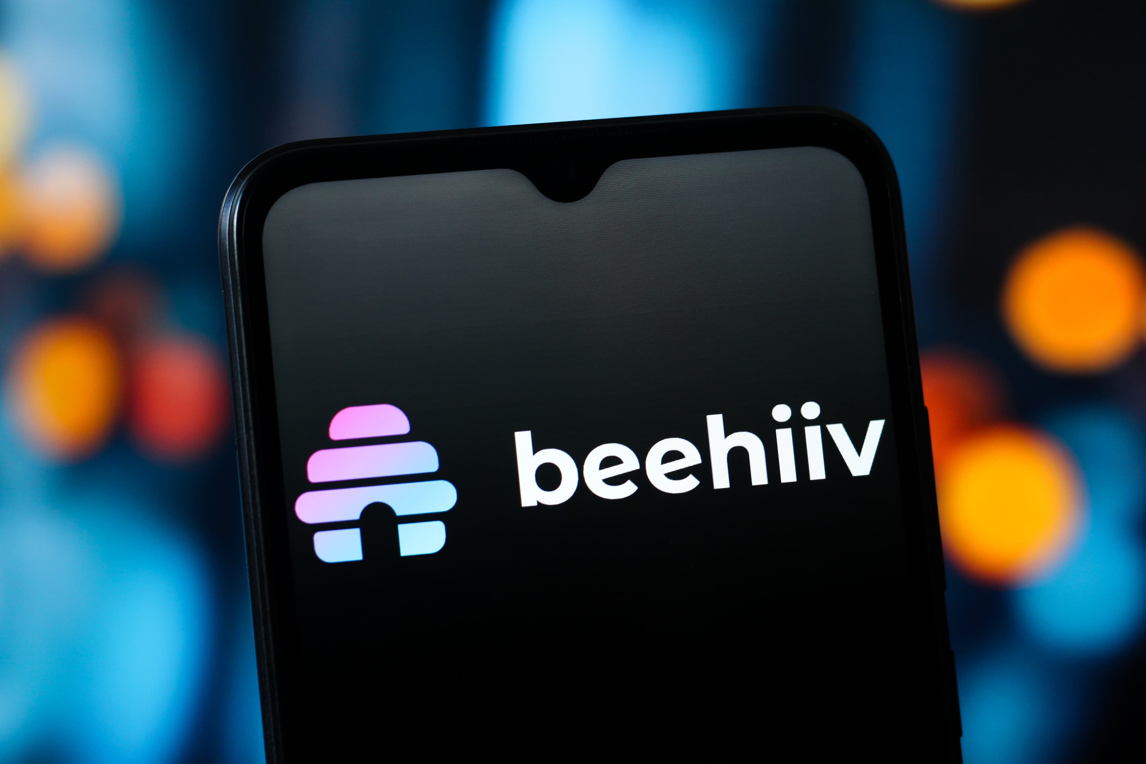 Beehiiv Expands into Podcasting, Taking Aim at Patreon and Substack
